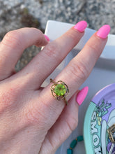 Load image into Gallery viewer, Peridot Vintage Gold Vermeil Ring
