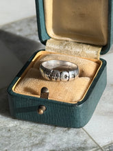 Load image into Gallery viewer, Vintage ‘Face’ Spellout Sterling Silver Ring Size 4
