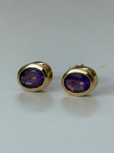 Load image into Gallery viewer, Vintage Amethyst 14k Gold Push Back Earrings

