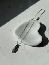 Load image into Gallery viewer, Hammered Sterling Silver Necklace 18”
