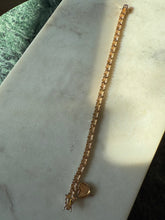 Load image into Gallery viewer, Dangle Heart Gold Vermeil Bracelet 7”
