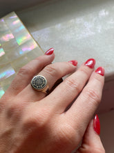 Load image into Gallery viewer, Flower Sterling Silver Signet Style Ring
