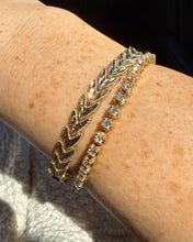 Load image into Gallery viewer, Vintage 14k Yellow Gold Bracelet 6.75”
