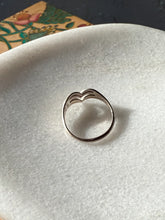 Load image into Gallery viewer, Vintage Chevron Sterling Silver Ring Size 7.25
