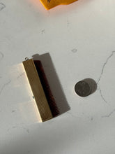 Load image into Gallery viewer, Antique 1922 Goldtone Retractable Comb
