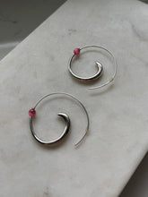 Load image into Gallery viewer, Pink Cats Eye Sterling Swirl Earrings
