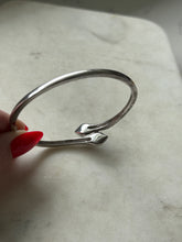 Load image into Gallery viewer, Sterling &amp; 14k Flower Bangle Bracelet
