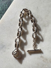Load image into Gallery viewer, Chunky Oval Link Sterling Silver Toggle Clasp Bracelet 7.75”
