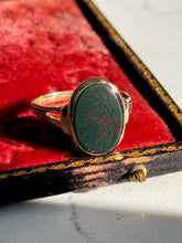 Load image into Gallery viewer, Vintage 1960s Bloodstone 14k Gold Ring Size 7.5
