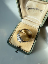 Load image into Gallery viewer, Vintage Sterling Silver Ring Size 9
