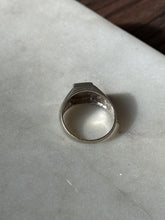 Load image into Gallery viewer, Vintage Mother of Pearl Inlay Sterling Silver Ring Size 9.5
