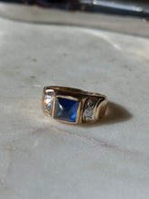 Load image into Gallery viewer, Vintage Blue Sapphire Sugarloaf &amp; Diamond Cabochon 14k Gold Ring Size 7.5
