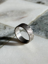 Load image into Gallery viewer, Vintage Etched Sterling Silver Band Size 5.75
