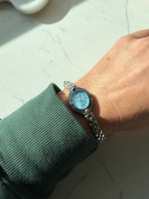 Load image into Gallery viewer, Vintage Blue Face Silver Tone Wrist Watch
