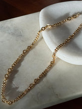 Load image into Gallery viewer, Vintage 18k Gold Filled Chain 15.5”
