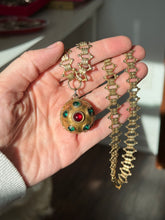 Load image into Gallery viewer, Vintage Sarah Coventry Gold Plated Bookchain Necklace 22”
