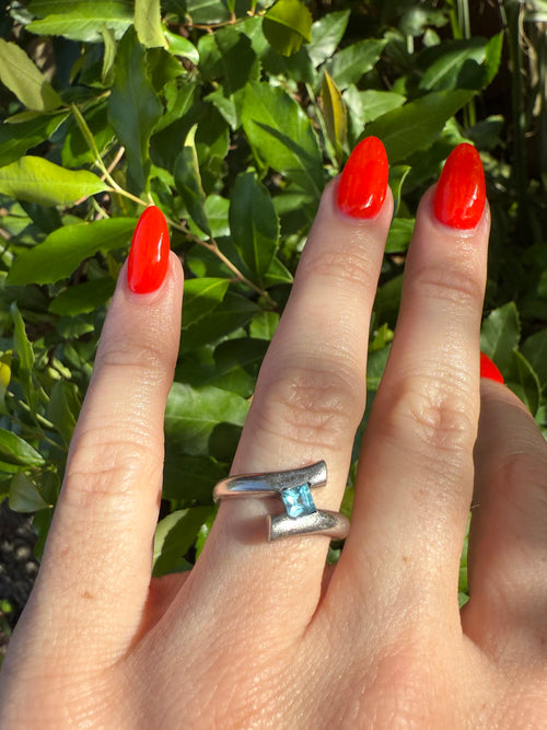 Blue Topaz Sterling Silver Ring Size 7.25
