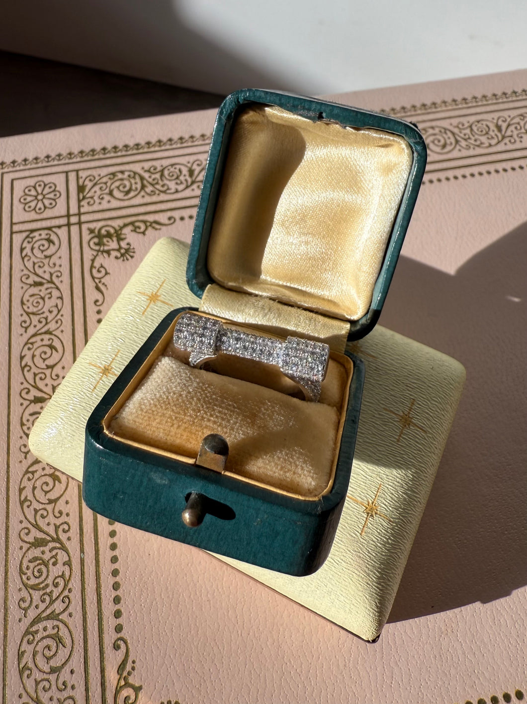 Sterling Silver CZ Omega Ring Size 7