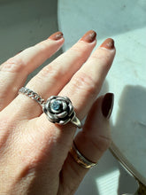 Load image into Gallery viewer, Blue Flower Sterling Silver Ring Size 7.25
