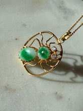 Load image into Gallery viewer, Vintage 19.6k Gold Jade &amp; Diamond Spider Pendant
