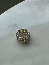 Load image into Gallery viewer, Interlocking Curb Link Chunky Sterling Silver Ring Size 7.5
