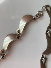 Load image into Gallery viewer, Unique Link Vintage Sterling Silver Chain
