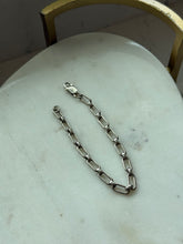 Load image into Gallery viewer, Vintage Sterling Silver Bracelet 8”
