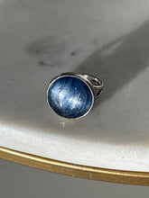 Load image into Gallery viewer, Blue Sapphire Sterling Silver Ring Size 6
