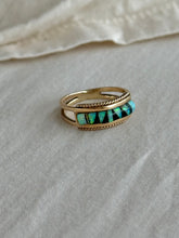 Load image into Gallery viewer, Vintage Southwestern Opal Black Onyx Inlay 14k Gold Ring Size 6
