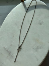 Load image into Gallery viewer, Vintage Sterling Silver Toggle Clasp Necklace 17”
