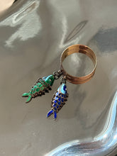 Load image into Gallery viewer, Vintage Enamel Fish 10k Gold Ring Size 8.25
