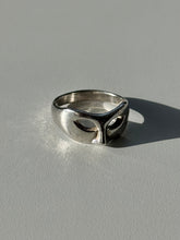 Load image into Gallery viewer, Vintage Sterling Silver Mask Ring Size 8
