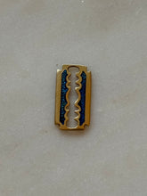 Load image into Gallery viewer, Vintage 18k Yellow Gold Blue Enamel Razor
