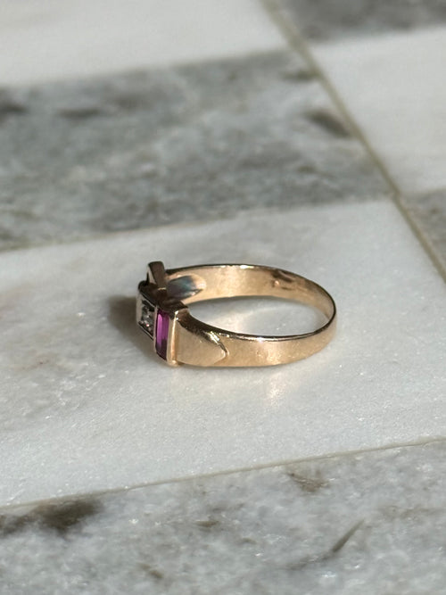 1940s Buckle Diamond & Synthetic Spinel Ring