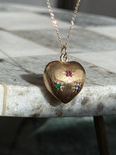 Load image into Gallery viewer, Vintage 1960s Solid 14k Gold Starburst Heart
