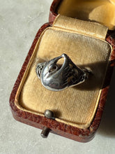 Load image into Gallery viewer, Vintage Swan Sterling Silver Ring Size 9.25
