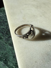 Load image into Gallery viewer, Vintage Swan Sterling Silver Ring Size 9.25
