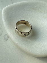Load image into Gallery viewer, Vintage Sun Solid Sterling Silver Ring Size 11
