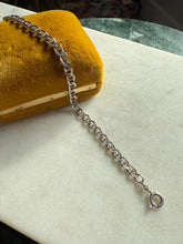 Load image into Gallery viewer, Flat Mariner Sterling Silver Bracelet 7.25”
