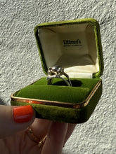 Load image into Gallery viewer, Vintage Emerald Eye Sterling Silver Panther Ring Size 6.75
