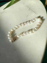 Load image into Gallery viewer, Vintage Pearl 10k Gold Bracelet 7”
