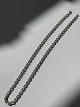 Load image into Gallery viewer, Flat Mariner Link Sterling Silver Chain 18”
