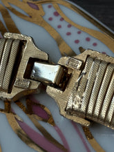 Load image into Gallery viewer, Vintage Mimi Di N Gold Plated Costume Necklace 18.5”

