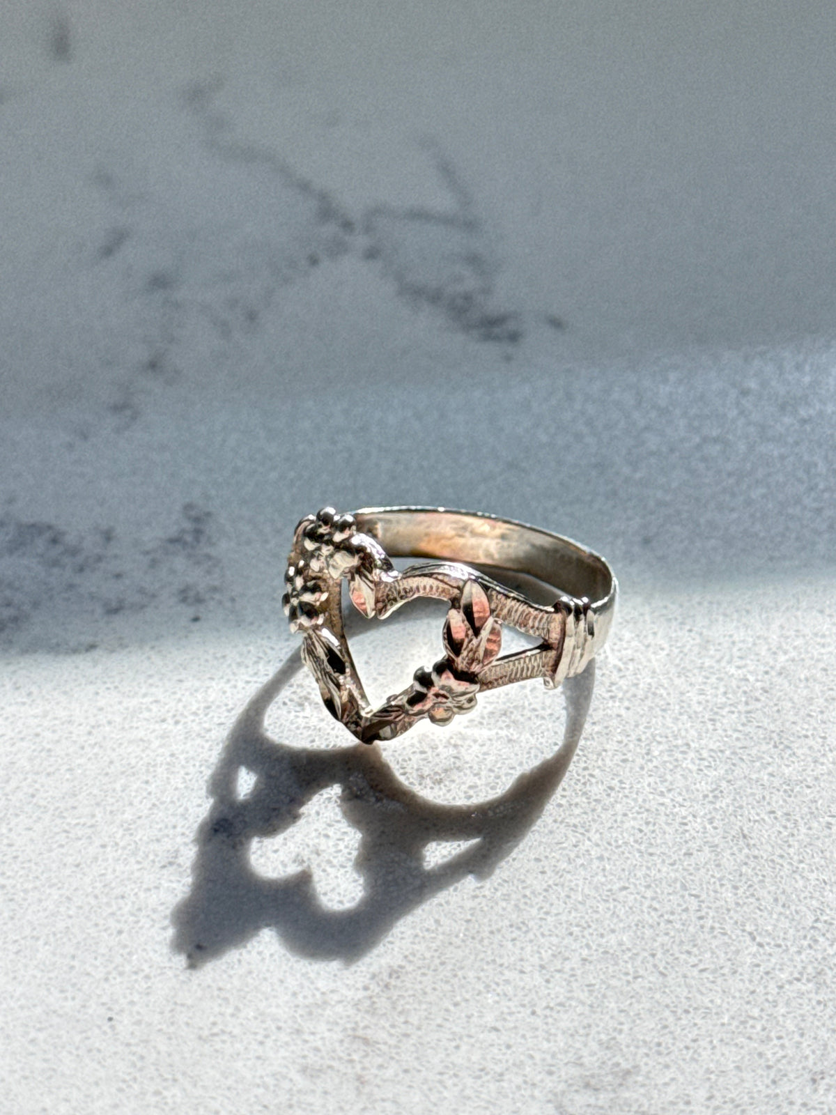 Vintage Sterling Silver Floral Heart Ring Size 7.5