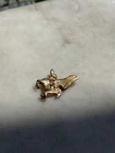 Load image into Gallery viewer, Vintage Solid 14k Gold Pegasus Pendant
