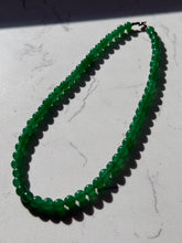 Load image into Gallery viewer, Vintage Green Quartz Bead Necklace 18”

