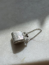 Load image into Gallery viewer, Vintage Etched Sterling Silver Purse
