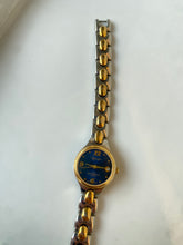 Load image into Gallery viewer, Two-Toned Navy Face Vintage Watch
