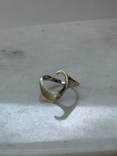 Load image into Gallery viewer, Vintage Sterling Wave Ring Size 7.25
