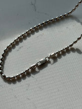 Load image into Gallery viewer, Italian Vintage Sterling Silver Chain 22”
